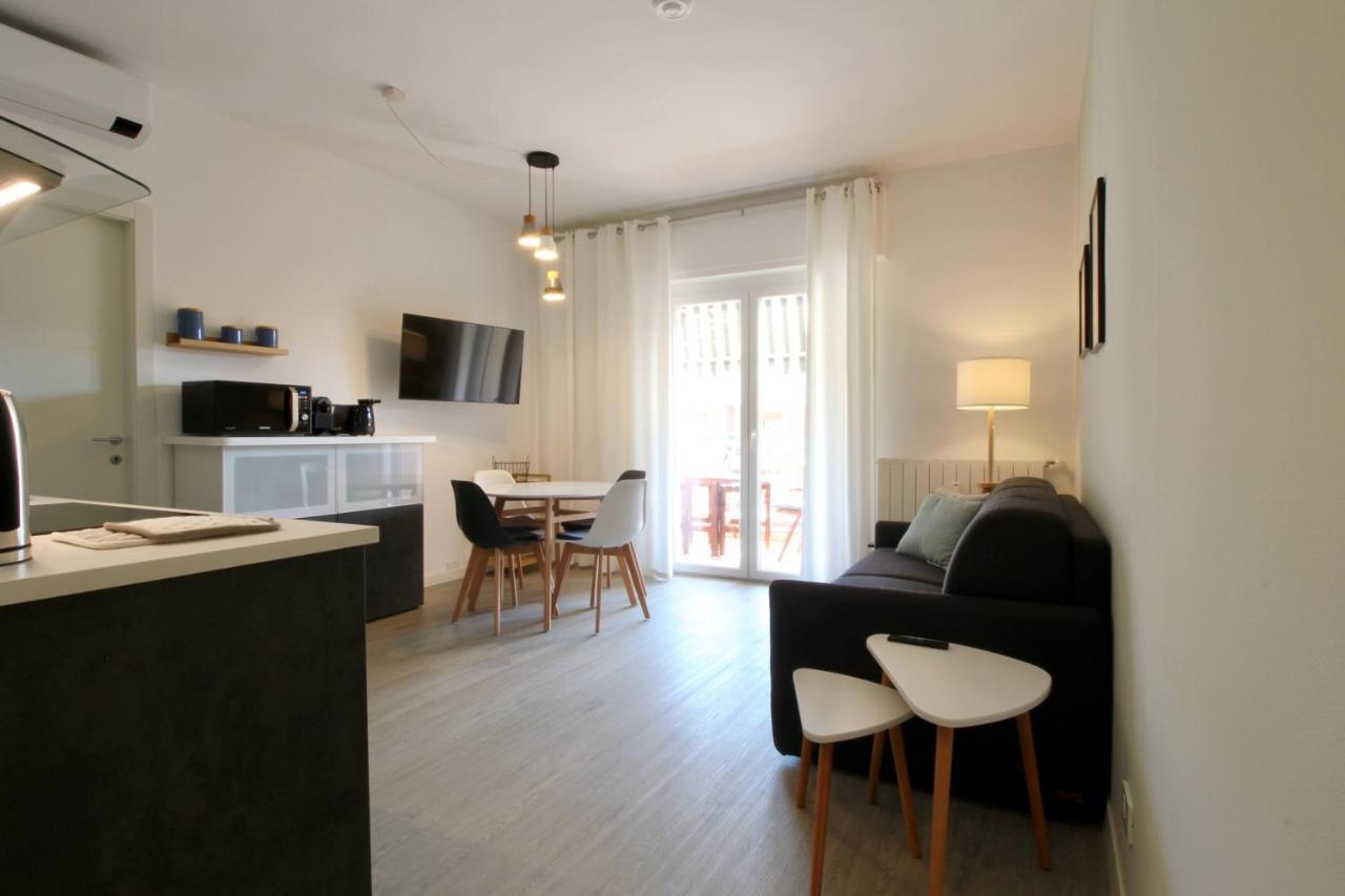 Interno 19 Apartment Bordighera Bagian luar foto