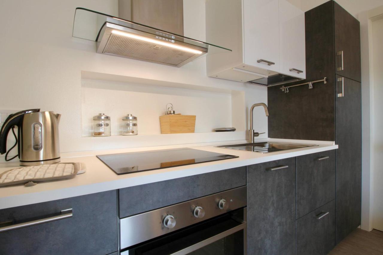 Interno 19 Apartment Bordighera Bagian luar foto