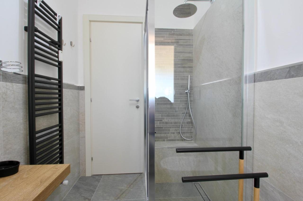 Interno 19 Apartment Bordighera Bagian luar foto