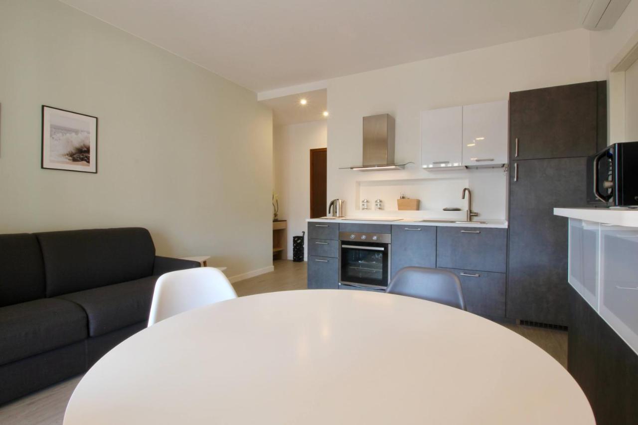 Interno 19 Apartment Bordighera Bagian luar foto